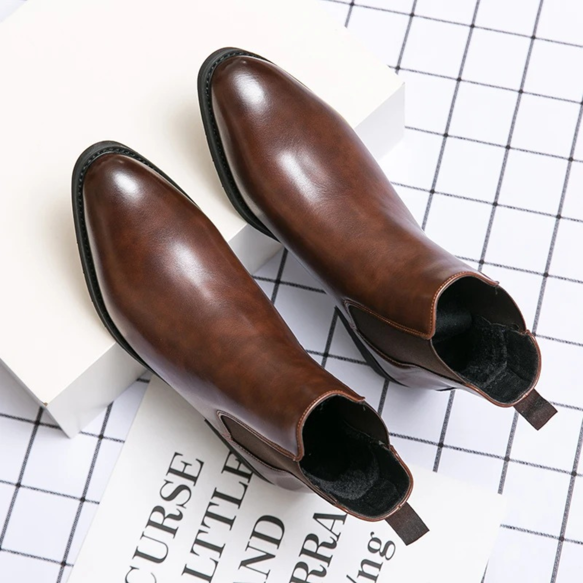 The Monterosso Men’s Smart Casual Vintage Leather Chelsea Boots