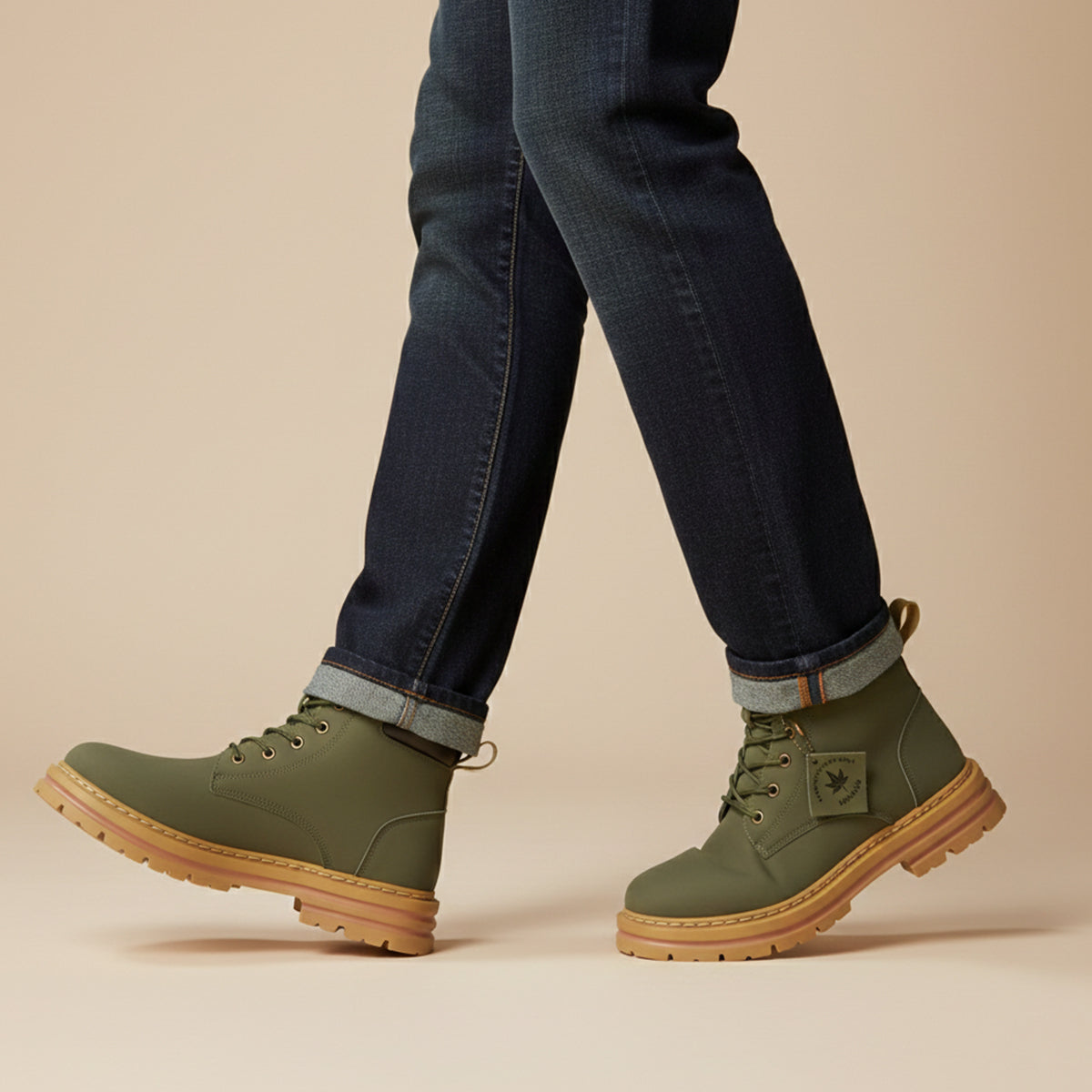 The Silverlake Men’s Cozy Fur Lined Insulated Snow Boots