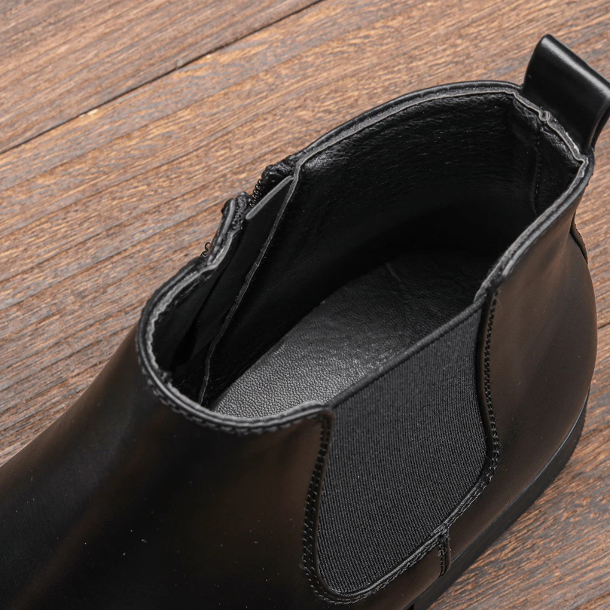 The Agrigento Men’s Chelsea Leather Ankle Boots with Elastic Side Panels