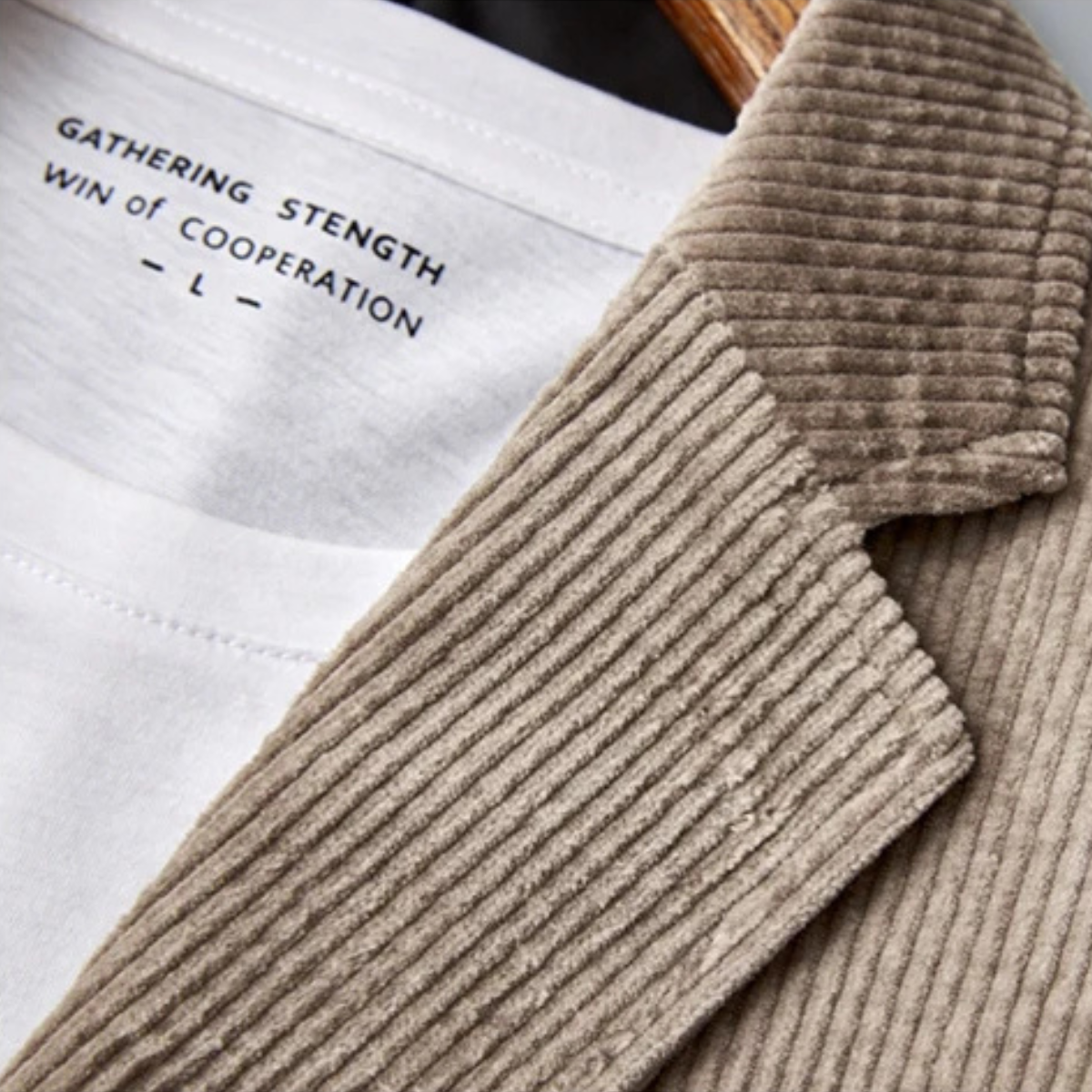 The Giglio Men’s Slim Fit Corduroy Blazer Suit