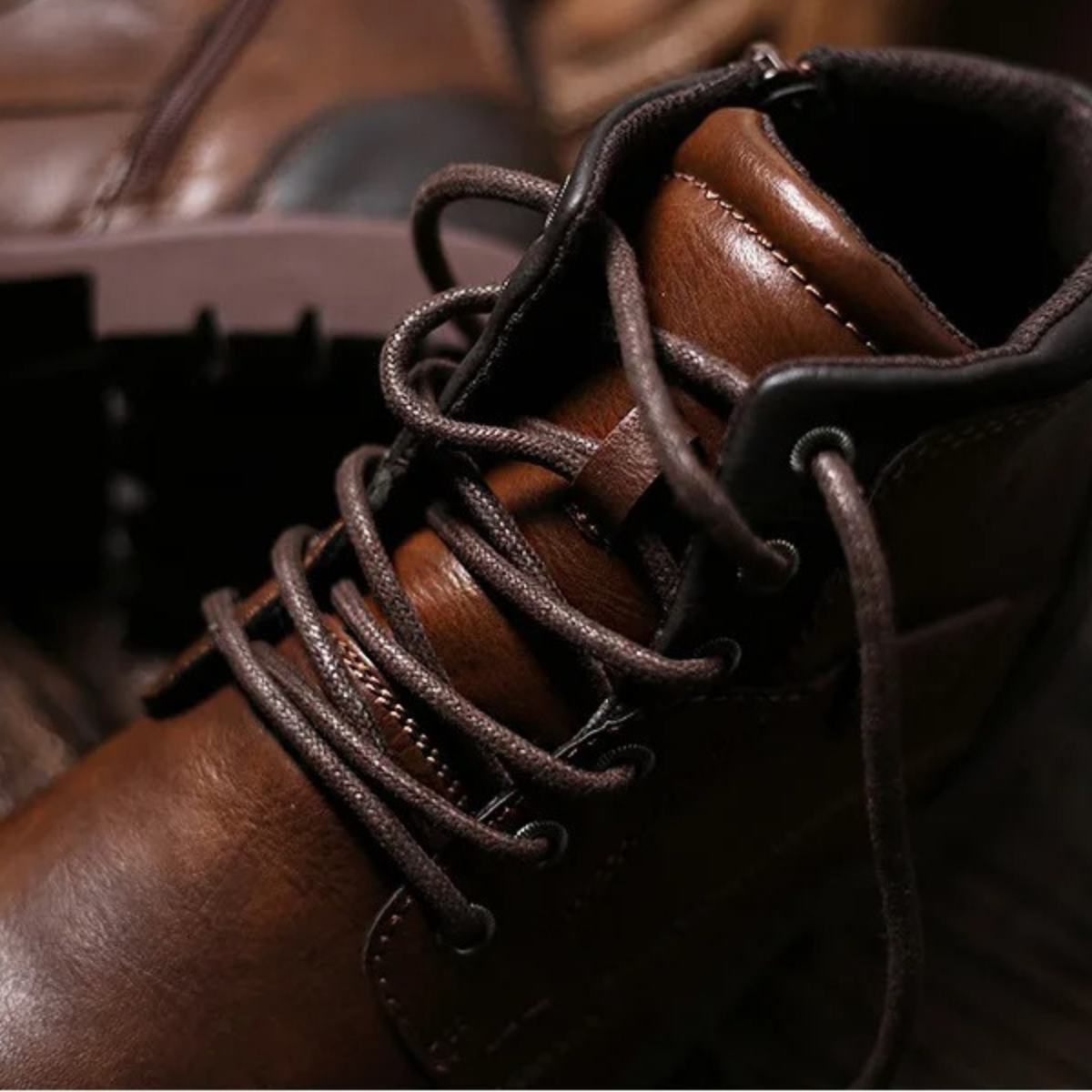 The Oakshade Men’s Military Combat Leather Boots
