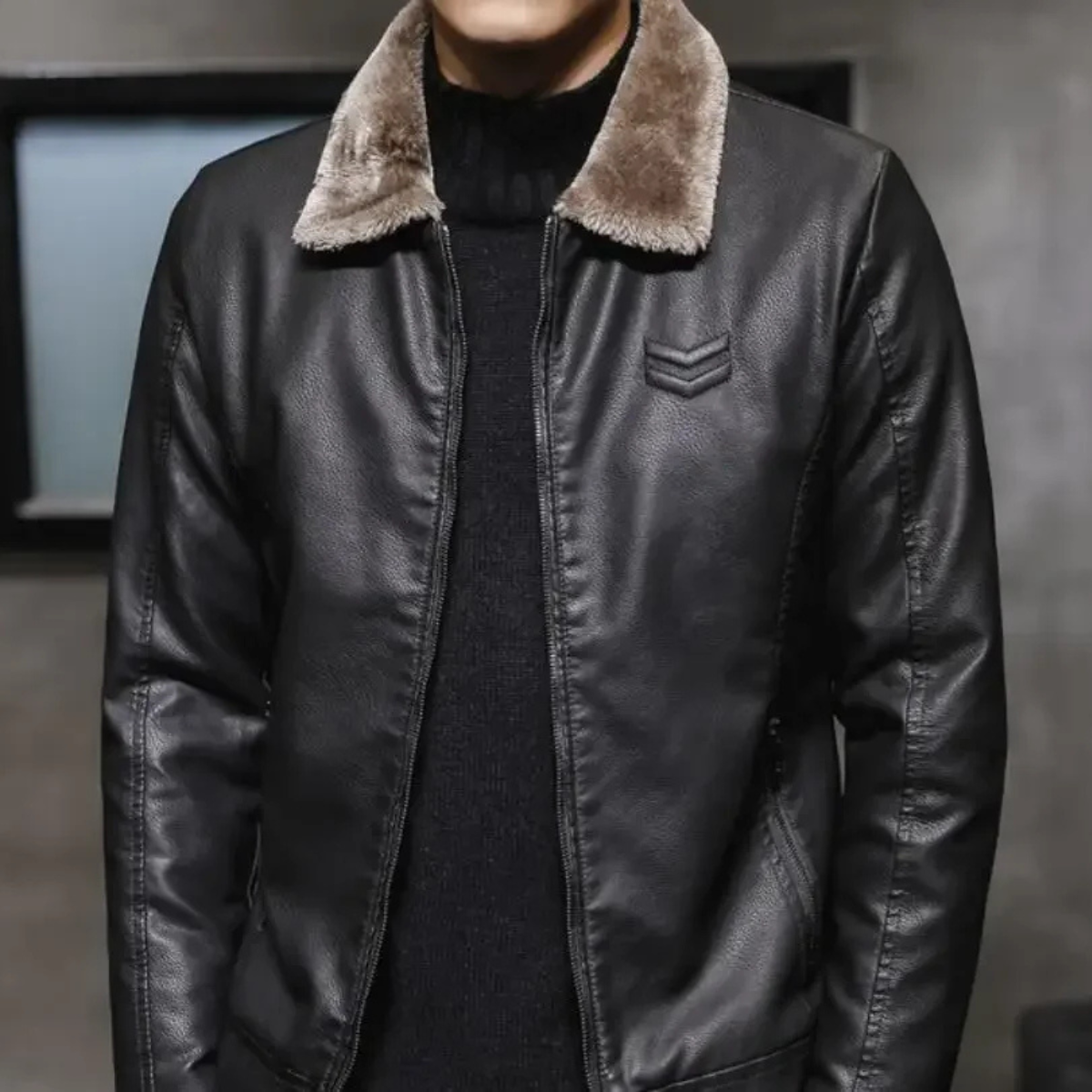 The Menton Men’s Winter Fleece Lined Leather Shearling Jacket