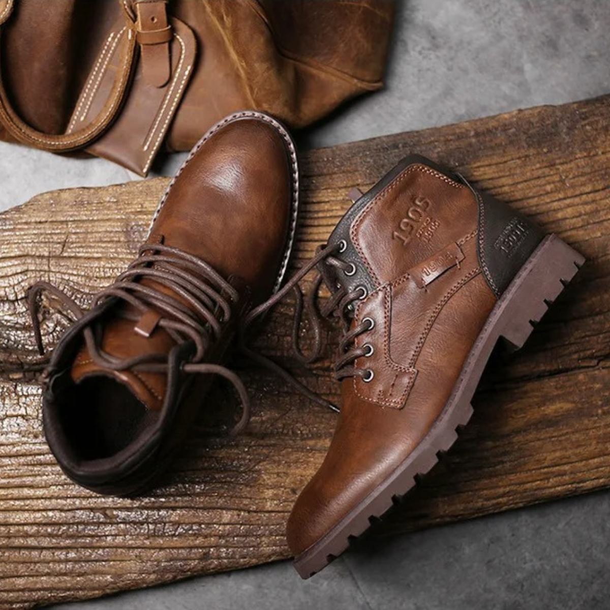The Oakshade Men’s Military Combat Leather Boots