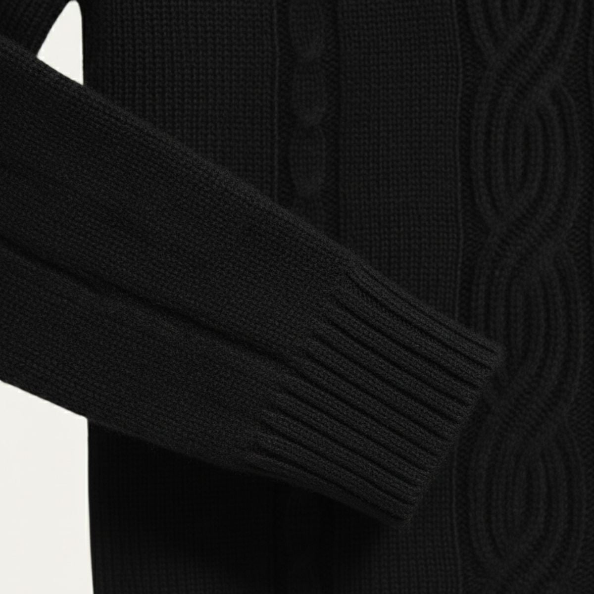 The Courchevel Knitted Turtleneck Sweater for Men - Merino Wool