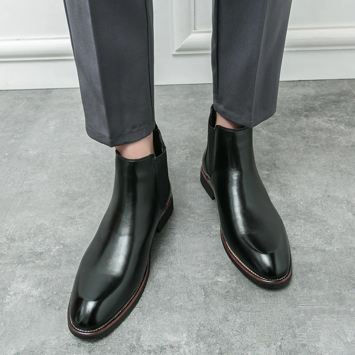 The Geneva Men’s Classic Leather Chelsea Boots with Rubber Sole – Black