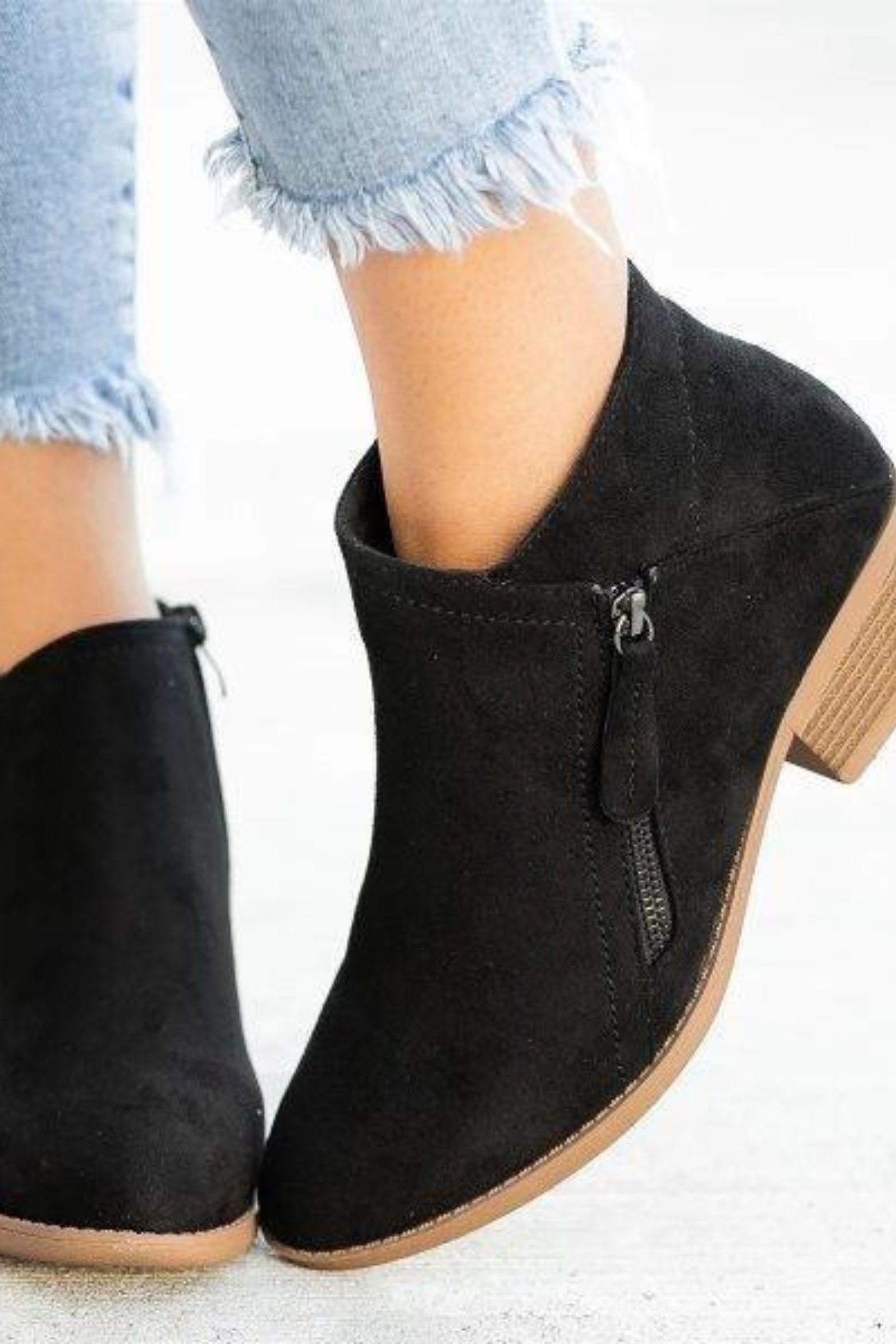 Women’s Western Ankle Boots – Side Zip Block Heel Booties
