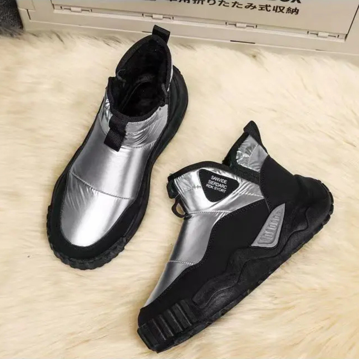 The Ironwood Hill Men’s Insulated Anti Slip Snow Boots