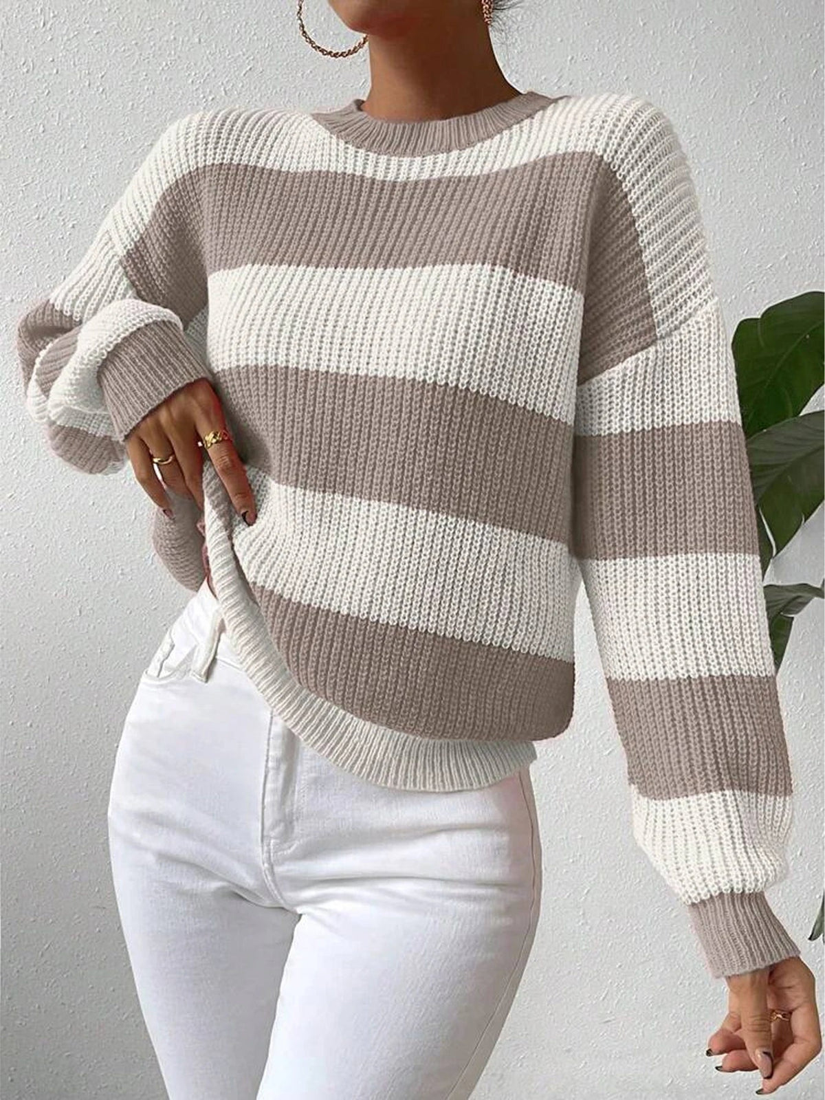 Women's Relaxed Fit Contrast Stripe Sweater