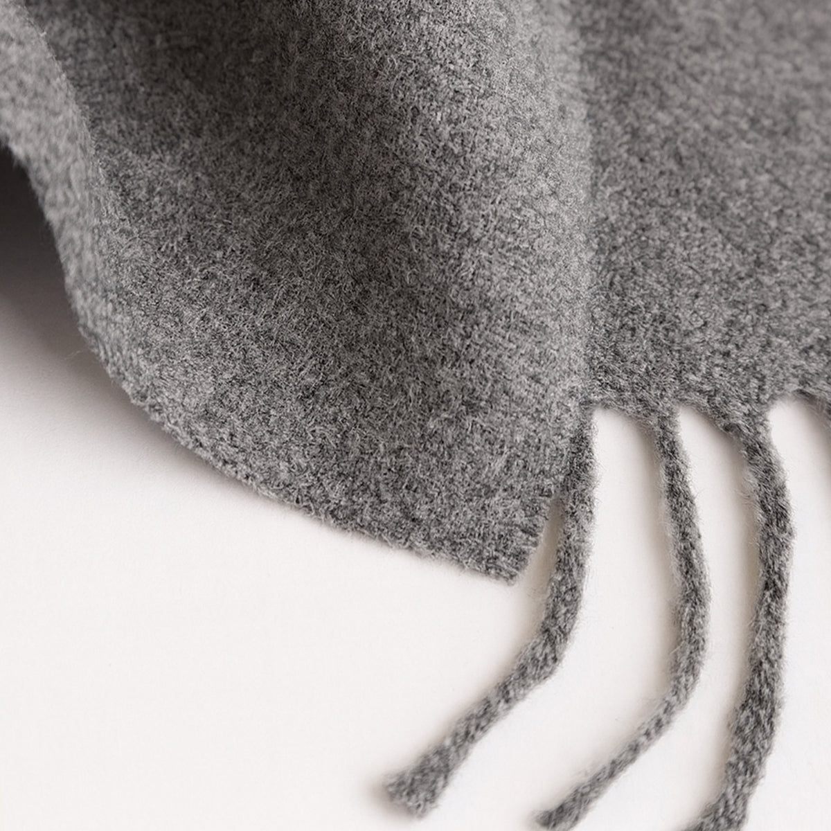 The Rive Gauche Cashmere Merino Scarf for Men - Grey