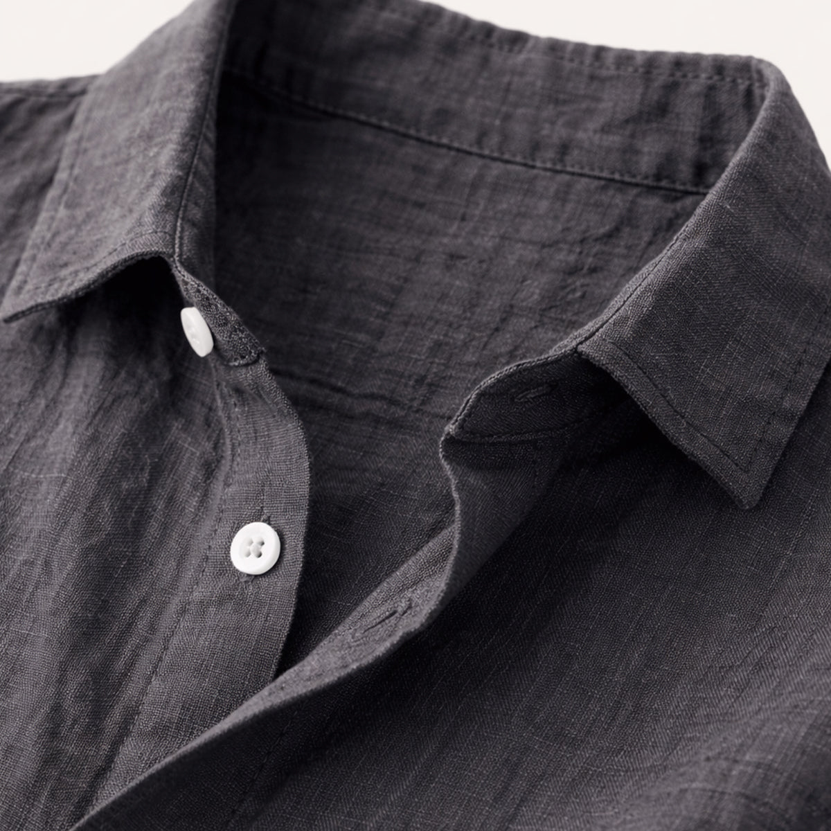 The Prague Men’s Classic Lightweight Button-Up Shirt