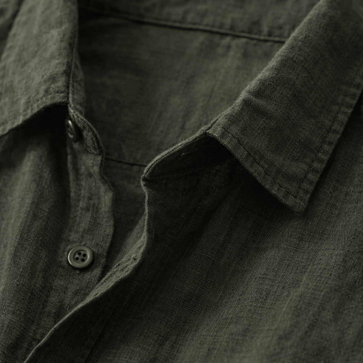 The Hallstatt Men’s Casual Lightweight Button-Up Shirt