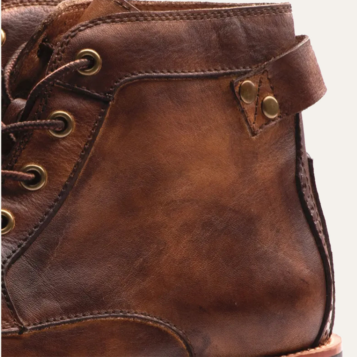 The Lucca Men’s Lace Up Vintage Leather Ankle Boots