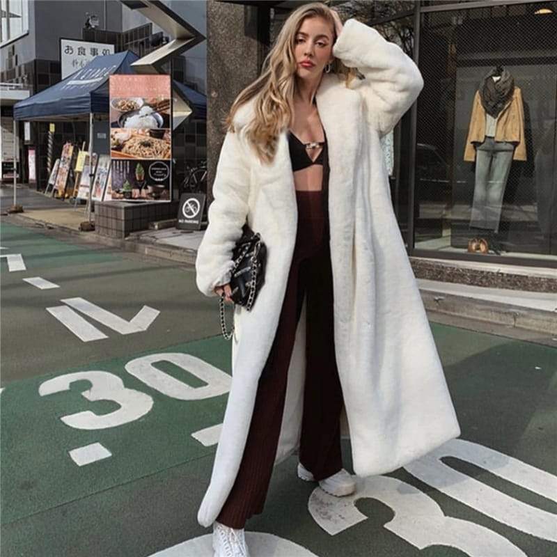 Women's Long Faux Fur Coat – Luxury Oversized Winter Teddy Jacket